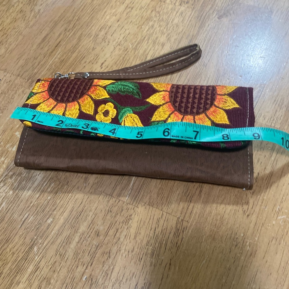 beautiful wallet with sunflower